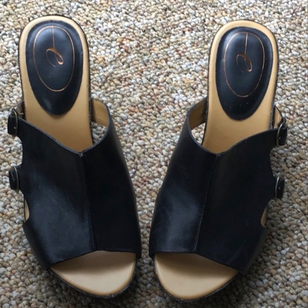 Easy Spirit Black Leather Platform Heels 6